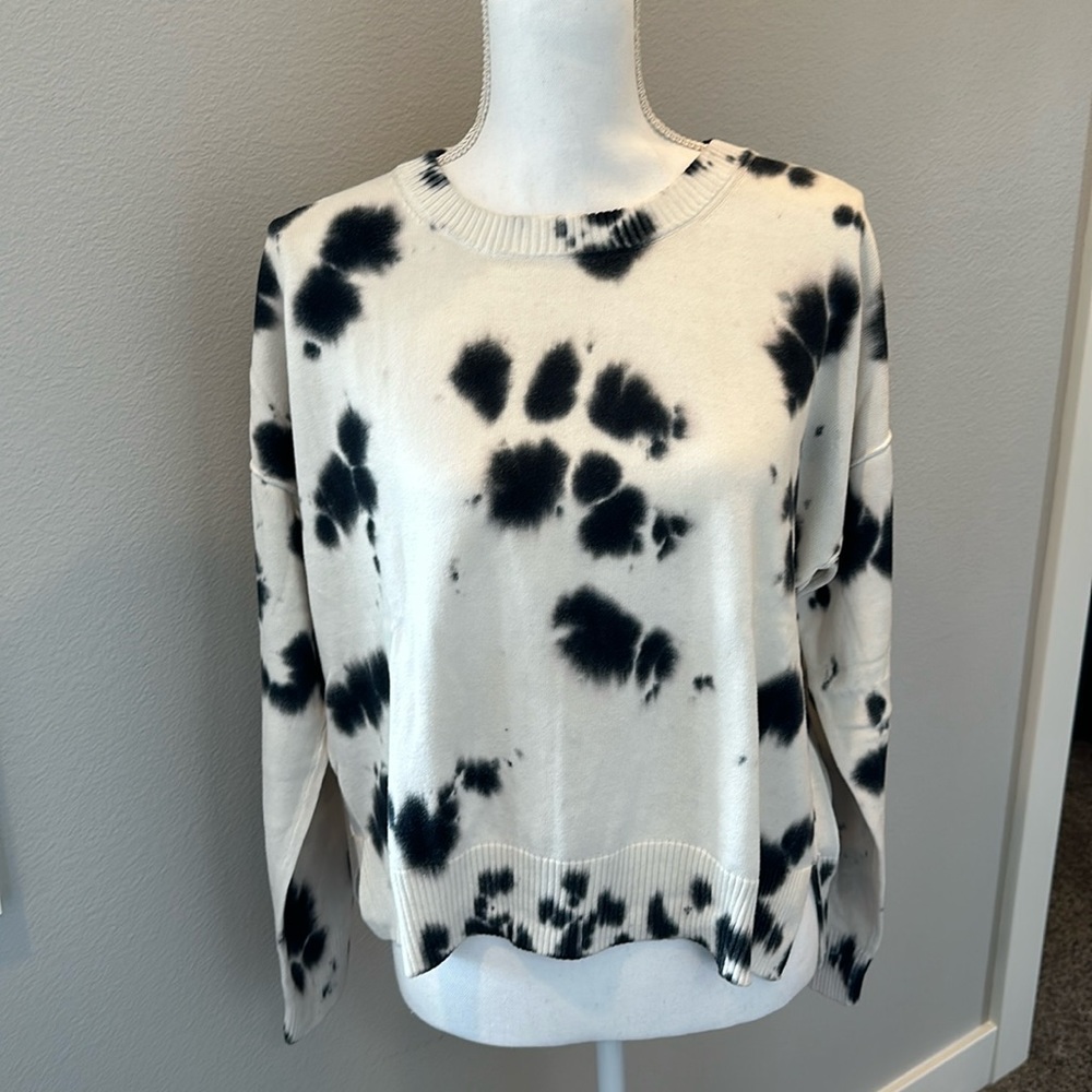 Sanctuary spotted, white, and black sweater